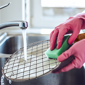 Stainless Steel Multi-Functional Wire Steaming Cooling and Baking Barbecue Rack Round Wire Roaster Rack/Papad Jali/Roti Grill Round Shape with Wooden Handle