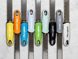 Microplane Premium Zester Grater in Denim Blue | Lemon Zester tool, Hard Cheese & Vegetable Grater | For Citrus, Parmesan Cheese, Garlic, Ginger, Nutmeg | Fine Stainless Steel Blade, Made in USA