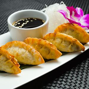 COTEY 6 Inch Empanda Press, Large Stainless Steel Dumpling Maker, 2-in-1 Dough Cutter/Dumpling Mold for Empanada, Dumpling, Ravioli, Pierogi & Hand Pie