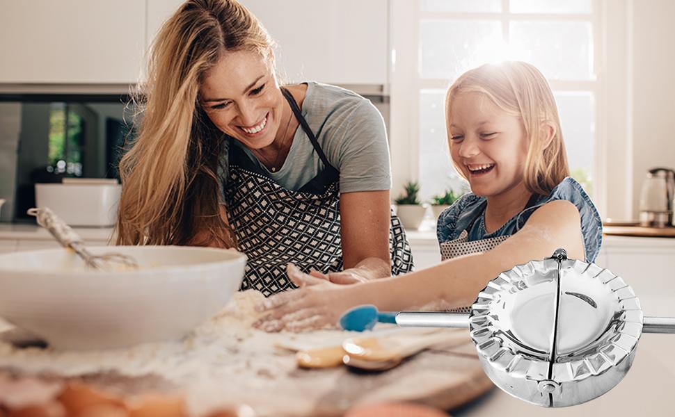 COTEY 6 Inch Empanda Press, Large Stainless Steel Dumpling Maker, 2-in-1 Dough Cutter/Dumpling Mold for Empanada, Dumpling, Ravioli, Pierogi & Hand Pie