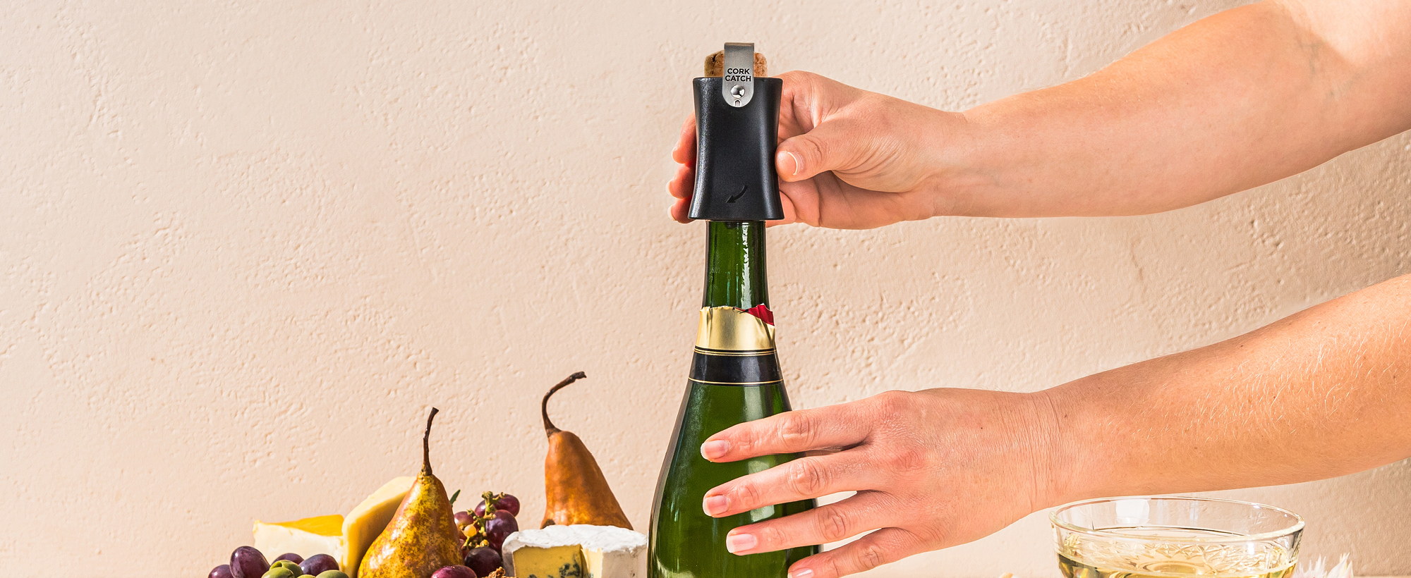 Dreamfarm Champop Safe, Fast, & Easy Champagne Bottle Opener, Cork Popper & Catcher - Black