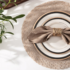 SHACOS 15 inch Round Placemats Set of 6 Boho Woven Braided Border Table Mats Washable Heat Resistant Circle Place Mats for Dining Table, Beige