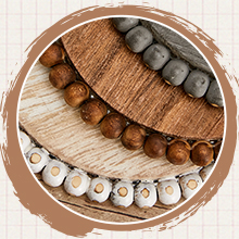 Honeydak 4 Pieces Wood Beaded Coasters 3.9 Inch Round Rustic Farmhouse Wooden Coasters for Drinks Decorative Table Top Wood Bar for Housewarming Home Kitchen(Beige)