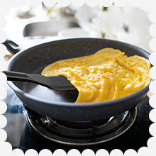 Zopeal 2 Pieces Crepe Spatula Silicone Narrow Skinny Flipper Long Heat Resistant Cooking Pancake Spatula Non Stick for Cooking Egg Burgers Pizza Pancake Steak Omelet(Black)