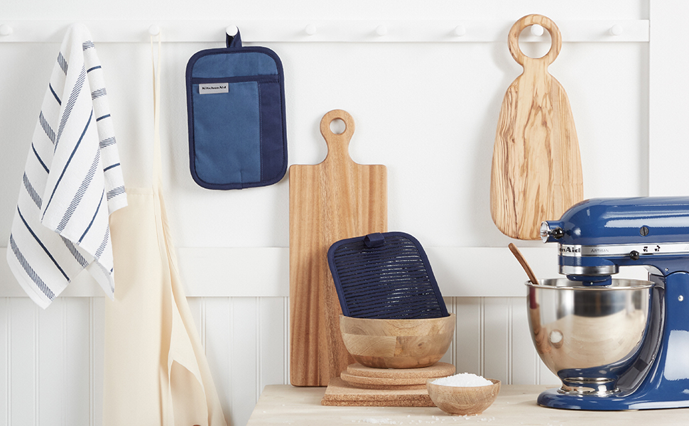 KitchenAid Beacon Two-Tone Non-Slip Pot Holder Set, Pistachio/Graphite Green, 7