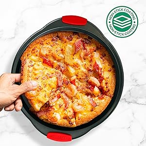 NutriChef 2-Piece 13-Inch Nonstick Pizza Tray, Round Carbon Steel Non-Stick Pizza Pan with Perforated Holes, Premium Bakeware Pizza Screen with Silicone Grip Handles, Dishwasher Safe, NCBPIZX2