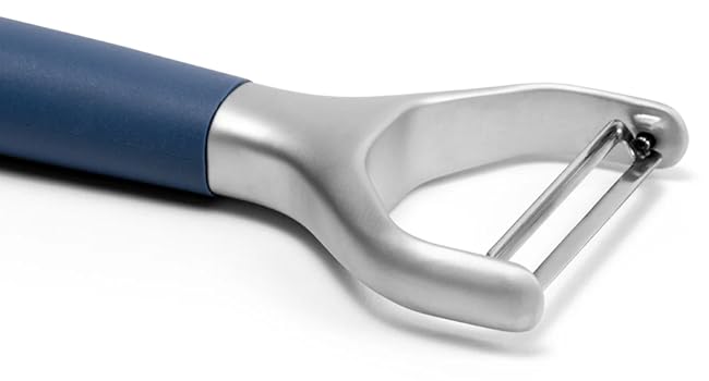 Misen Stainless Steel Vegetable Peeler - Dishwasher Safe Y Peeler - Easy to Use with Potatoes, Cabbage, Carrots, and More - Progessional Grade Kitchen Tool - Gray