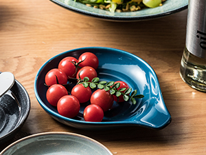 LAUCHUH Spoon Rest, Ceramic Spoon Holder for Stove Top Ladle Holder for Kitchen Countertop Cooking Utensil Rest for Spatula, Tongs, Heat-Resistant Framhouse Decor for Mother's Day, Blue, 5 Inches