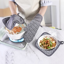 Oven Mitts and Pot Holders Sets 6pcs, Thick Cotton Oven Gloves High Heat Resistant 500℉with Extra Long Oven Mitts and Hot Pads Potholders with Non-Slip Silicone Surface for Cooking Baking