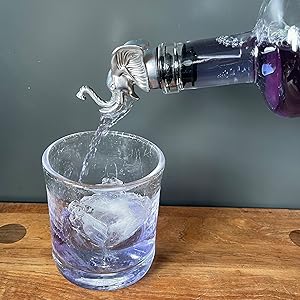 T-Rex Wine Aerator Pourer Spout – Funny Dinosaur Wine Gift for Men & Women – Novelty Animal Wine Accessory for Parties & Home Bar