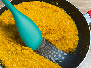 Upgrade Silicone Spatula Spoon Set,VOVOLY Heat Resistant Rubber Spoonula, Seamless Non-Stick Flexible Scrapers for Baking Mixing Tool,3 Pack,