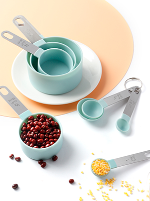 Measuring Cups and Spoons Set of 8 Pieces, nesting measuring cups for Measuring Dry or Liquid Ingredients, Stainless Steel Handle, Kitchen Gadgets for Cooking & Baking