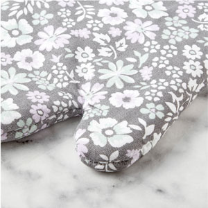 Martha Stewart Strie Medallion Oven Mitt 2-Pack Set, Navy Blue, 7