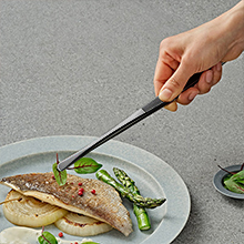 JETKONG 2 Pcs 12-Inch Kitchen Tweezers Tongs with Precision Serrated Tips, Stainless Steel Chef Tweezer Professional Cooking Tweezers for BBQ, Plating and Serving (12-Inch, Black)