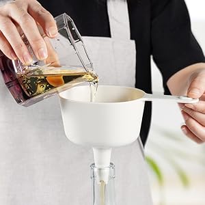 Measuring Cups and Spoons set 10 Pieces, Stackable Measuring Cup with Lid, Kitchen Cooking Baking Measuring Spoons Set for Liquid and Dry, BPA Free, Dishwasher Safe