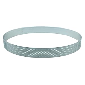 Keewah Round Perforated Tart Ring, 9