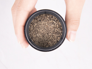 Pepper Grinder, Homnoble Professional Grade Pepper Grinder, Heavy Duty Pepper Mill, Refillable Aluminum Manual Pepper Mill with Adjustable Coarseness and Stainless Steel Blade