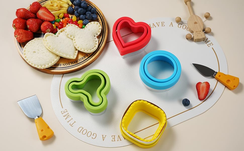 Uncrustable Sandwich Cutter 4 Pieces 4 Inches