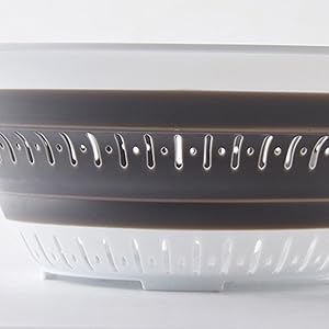 Collapsible Colander and Strainer,Silicone Strainer Colanders & Food Strainers,for Vegetable and Fruit, Kitchen Essentials (2, White, 1.3L+2.5L)