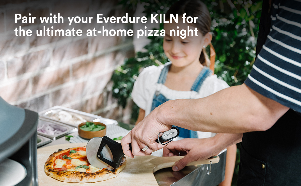 Everdure Pizza Cutter Wheel - Powerful One-Cut Stainless Steel Blade, Durable and Comfortable Grip, Protective Case Included, Dishwasher Safe, Ideal for Pizza Lovers, Chefs, Cooks, Bakers