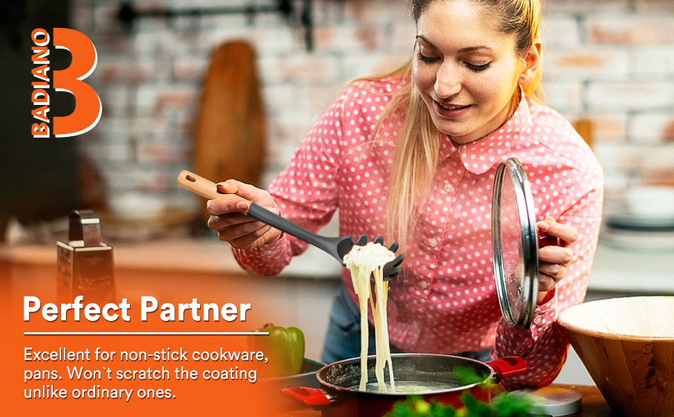 Silicone Pasta Fork, Kitchen Heat Resistant Noodle Spoon Server, BPA Free Spaghetti Strainer,12.8 inch (Grey)