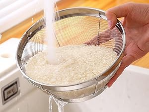 Rice Washer Strainer Bowl, Stainless Steel Quinoa Washing Bowl With Side Drainers Colander for Cleaning Rinsing Fruits, Vegetables, and Beans - Versatile Kitchen Tool