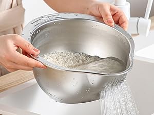 Rice Washer Strainer Bowl, Stainless Steel Quinoa Washing Bowl With Side Drainers Colander for Cleaning Rinsing Fruits, Vegetables, and Beans - Versatile Kitchen Tool