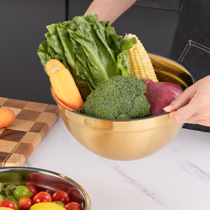 Gold Mixing Bowls with Airtight Lids, Stainless Steel Nesting Mixing Bowls Set of 7, Ideal for Baking, Prepping and Serving Food, Size 7, 3.6, 2.7, 2.1, 1.5, 1.1,0.8 QT, Stackable Design