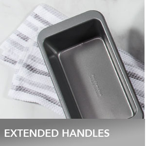 KitchenAid Nonstick Swiss Engineered Aluminized Steel Square Cake Pan, Dishwasher Safe, Contour Silver, 9 Inch