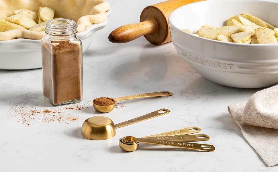 Le Creuset Measuring Spoons, Gold, Set of 5 (1/8,1/4,1/2,1Tsp,1Tb)