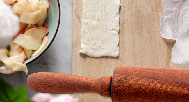Classic Sapele Wooden Rolling Pin With Handles,Wood Baking Roller （17''L x 1.77