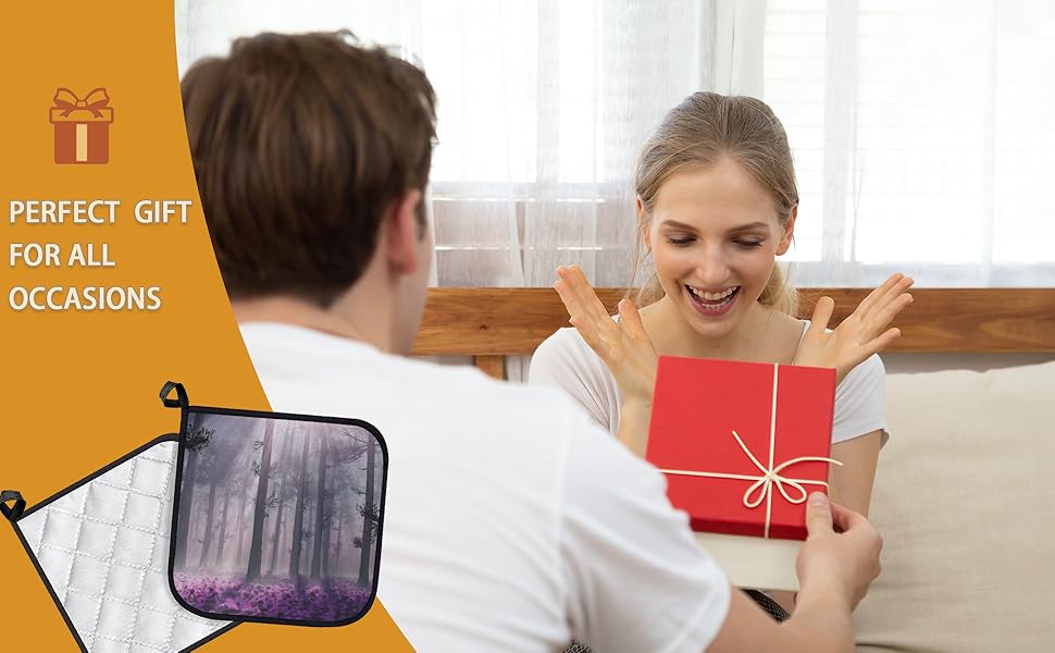 Cute Funny Black Cat Pot Holder Set of 2,Heat Resistant Potholders Oven Hot Pads for Kitchen Cooking Baking BBQ