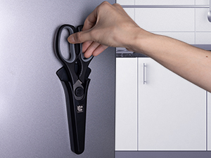 Linoroso Kitchen Scissors All Purpose Kitchen Shears with Magnetic Holder, Soft Grip Handle Cooking Scissors Dishwasher Safe with Come Apart Blade Heavy Duty Scissors for Meat, Vegetable, Herb, Black