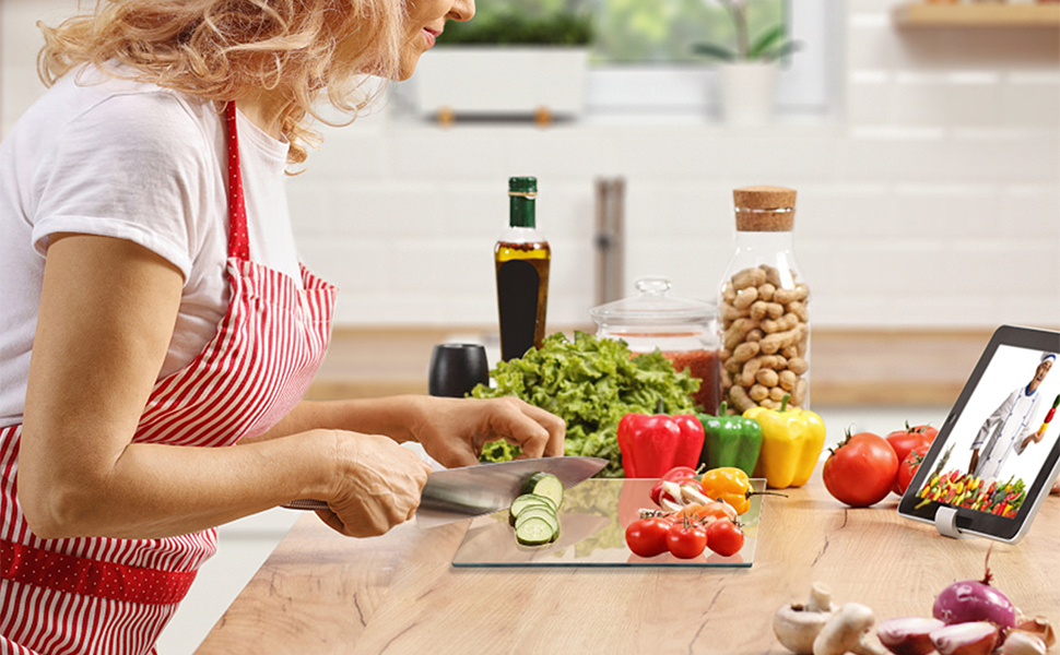 Small Glass Cutting Board,Clear Tempered Glass for Kitchen 1 Pcs (8"x12"),with Rubber Feet,Non-Slip,Durable Shatter Resistant,Dishwasher Safe,Scratch Resistant,Heat Resistant