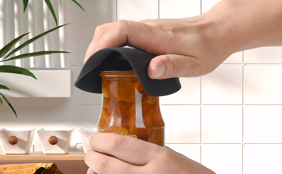 Silicone Jar Opener Gripper Pad, Jar Grippers for Opening Jars, Round Black Multi-Purpose Kitchen Gadgets, Non Slip Jar Bottle Lid Openers for Seniors, Kids, Women, People with Arthritis, 4 Pieces