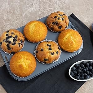 Fox Run Stainless Steel Extra Large Muffin and Cupcake Pan, 6 Cup
