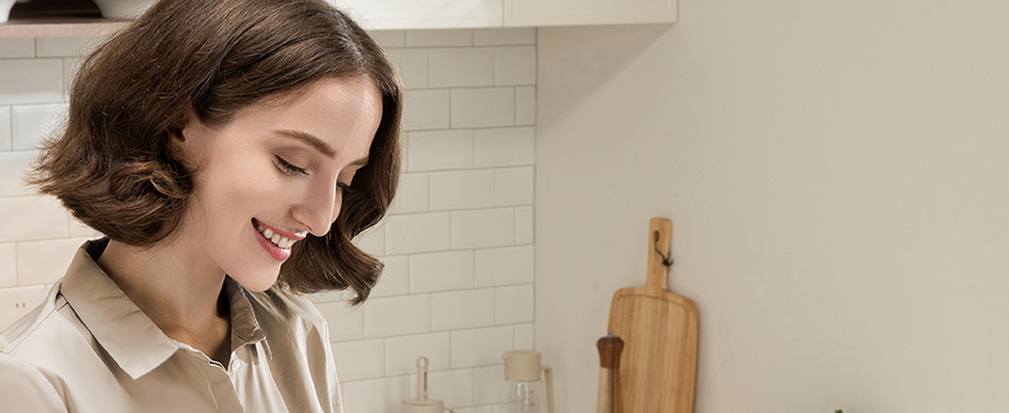 Electric Pepper Grinder, Stainless Steel Rechargeable Salt or Pepper Grinder with 4.5 oz Large Capacity, 1.8