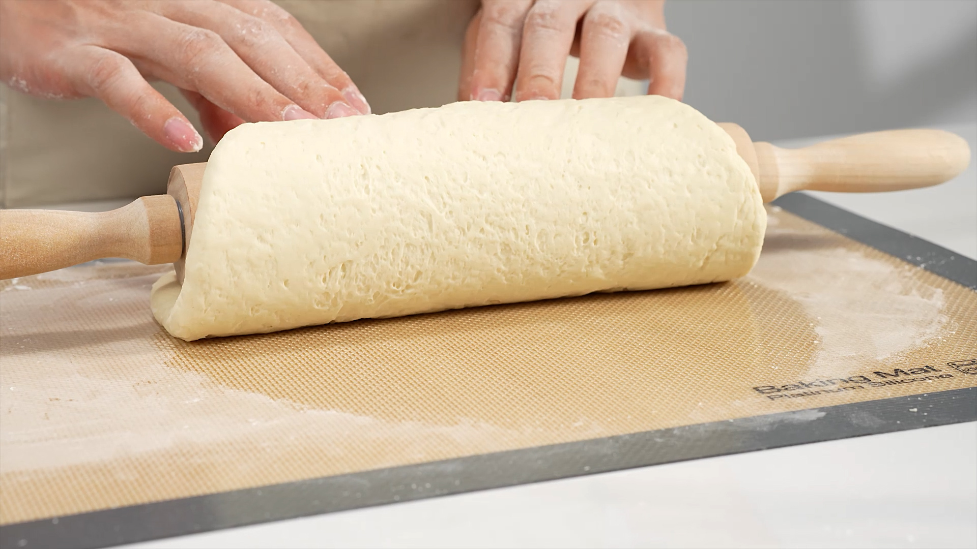 Silicone Baking Mat - Sopito Platinum Silicone - Non-Stick, Food Safe, Reusable Baking Sheet Liner, 5Pcs Set for Half Sheet Size Tray & Quarter Size Tray and 9'' Pizza pan, Grey