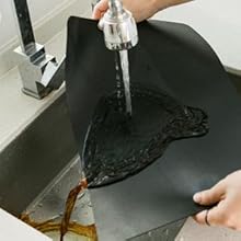 DOLOPL Black Placemats Set of 6, Faux Leather Heat Resistant Table Placemat for Dining Table Protection, Waterproof Wipeable & Washable Kitchen Table Mats for Everyday Dining,Party,BBQ,Holiday