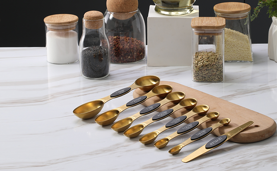 Magnetic Measuring Spoons Set, Stainless Steel, Dual Sided, Stackable, Dual Sided for Measuring Dry and Liquid Ingredients, Fits in Spice Jars, Set of 8（Gold ）