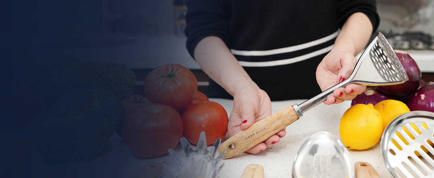 Home Hero Stainless Steel Kitchen Utensils Set - Wood Handle Nonstick Stainless Steel Cooking Utensils Set - Heat Resistant Kitchen Essentials & Metal Kitchen Gadgets (Silver & Wood)