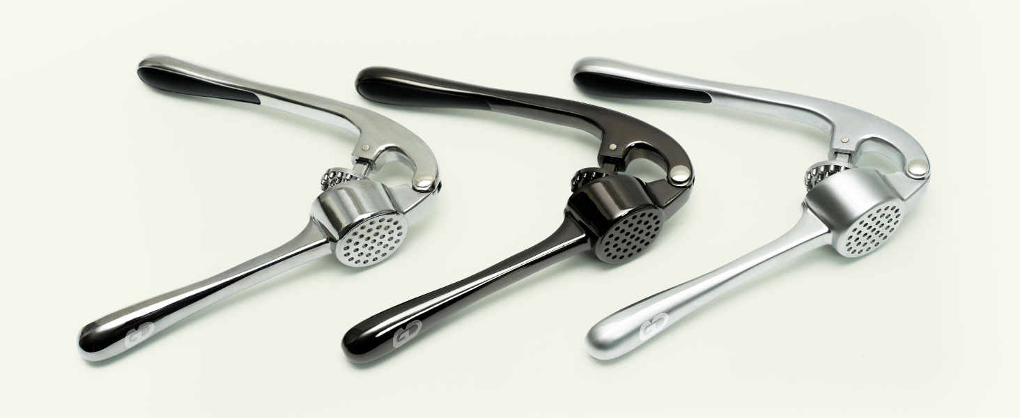 Garlic Press Crusher & Mincer – Easy Squeeze Ergonomic Handle, Heavy Duty Zinc Alloy, Dishwasher Safe, Includes Peeler & Cleaning Brush – Garlic Ginger Crusher Tool (Black)