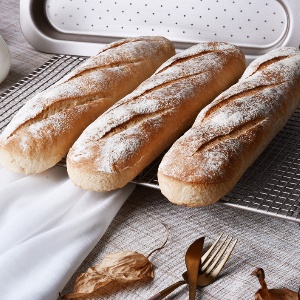 Durable Carbon Steel Baguette Baking Molds, Nonstick French Bread Pan with Rectangular Slots, Specialty 3-Cavity Baguette Mold - Essential Kitchen Tool for Home Bakers (Baguette mold)