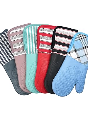 Silicone Pot Holders Set of 3 Heat Resistant & Non Slip Potholders, Professional Oven Hot Pads with Pockets Mitts for Kitchen Cooking Baking Barbecue (Khaki, 3)