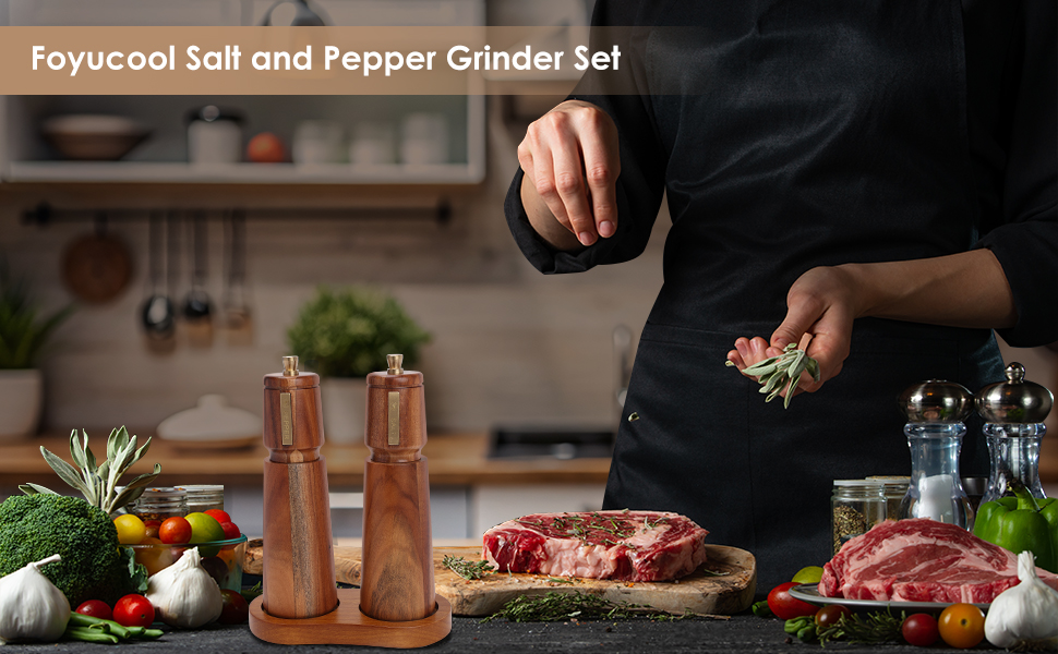 Wooden Salt and Pepper Grinder Set with Brush and Spoon, 8 Inch Manual Salt and Pepper Mill, Adjustable Coarseness, Refillable Pepper Grinder with Ceramic Core for Kitchen, Brown