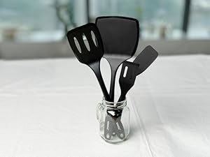 Silicone Spatula Set, 600°F Heat Resistant Silicone Spatula Turner Flipper for Cooking, Non Stick and Non Scratch Kitchen Utensils for Eggs & Pancakes, 4 Pack, Black