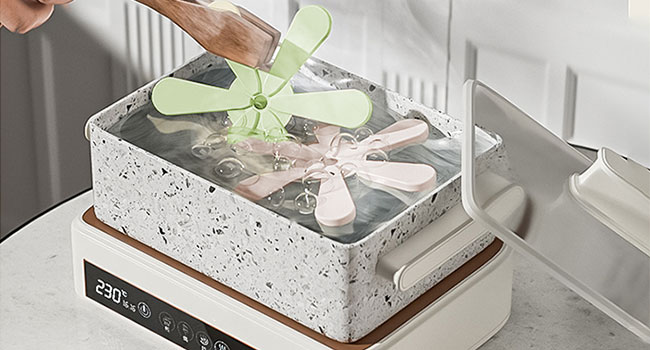 Tree Coasters, Trivets for Hot Dishes, Foldable Treevet Coaster Set, Non-Slip Resistant Trivet Tree for Teapot Pans Kitchen Decor Meets Functionality (3 Trivet + 1 Stand)