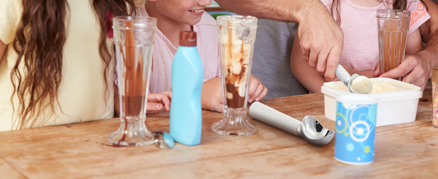 Heated Ice Cream Scoop Rechargeable, Electric Warming Ice Cream Scooper with LED Display, Heats to 158°F for Hard Ice Cream, Easy for Seniors & Kids, IP67 Waterproof (White, 2 oz)