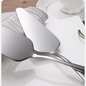 Cake Pie Server, 2 Pack Stainless Steel Pizza Pastry Cake Slicer Server Set, Cake Cutter with Serrated Edges for Kitchen, Restaurants, Wedding, Birthdays and Parties