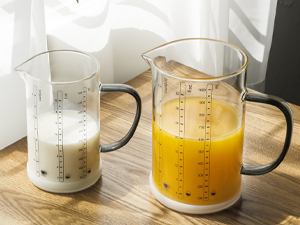 LIBWYS Glass Measuring Cup, 1000ml (32oz)+500ml (16oz) with Anti-slip Silicone Pad, Heat-resistant Borosilicate Glass Liquid Measuring Cup